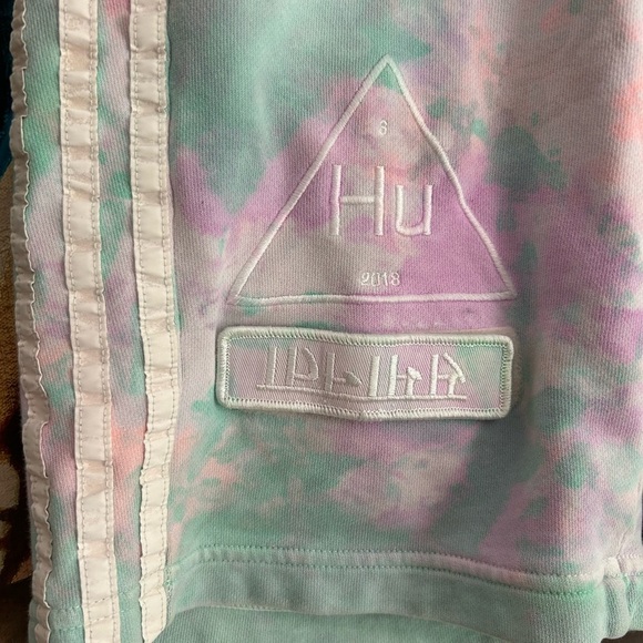 2018 Pharrell Williams x Adidas HU Printed Athletic Shorts Men's Size XS Tie Dye - Picture 4 of 16